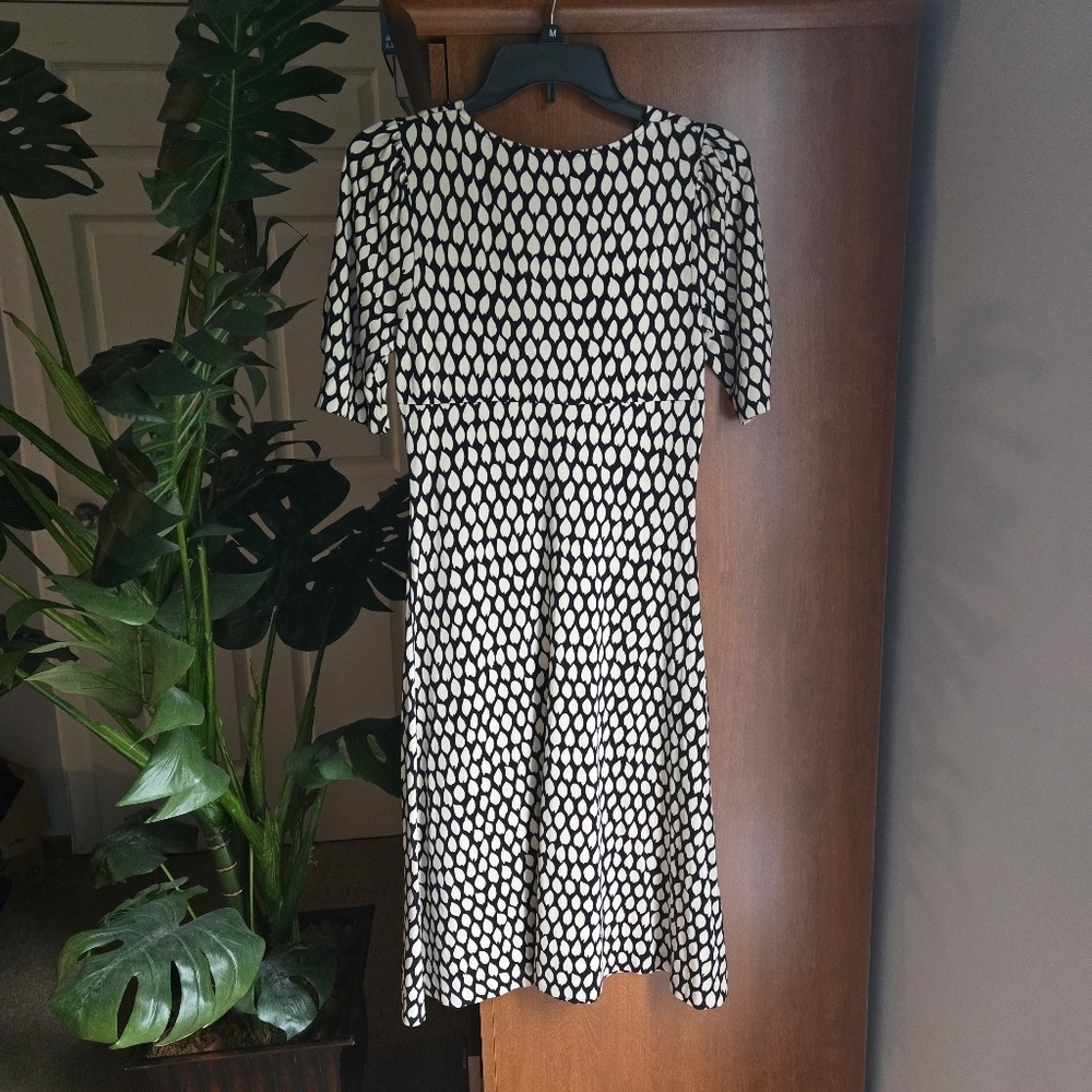 Banana Republic Black and White Mini Dress Silk Blend Small - Picture 2 of 5